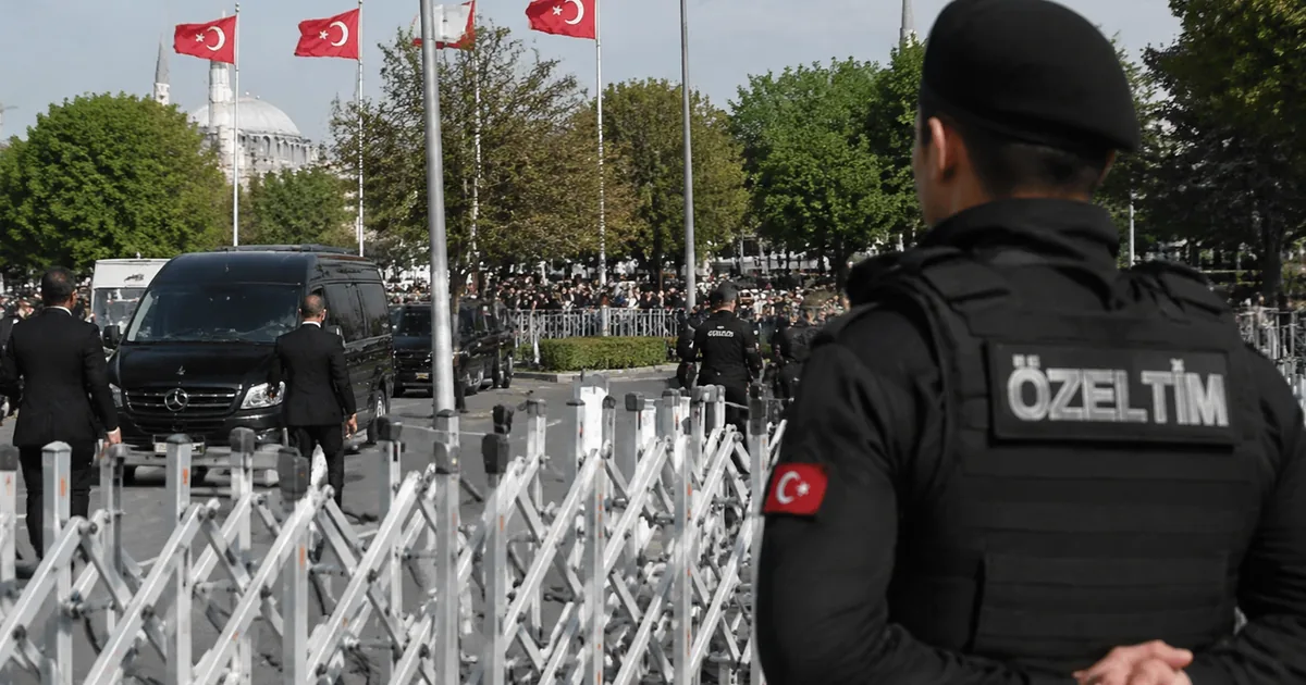 İran Gerilimi Tırmanıyor mu? ABD Operasyonunun Adı Değişiyor