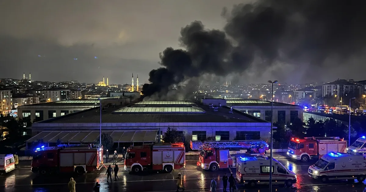 Kartal Koşuyolu Yüksek İhtisas Hastanesi'nde yangın çıktı - Son Bir Dakika