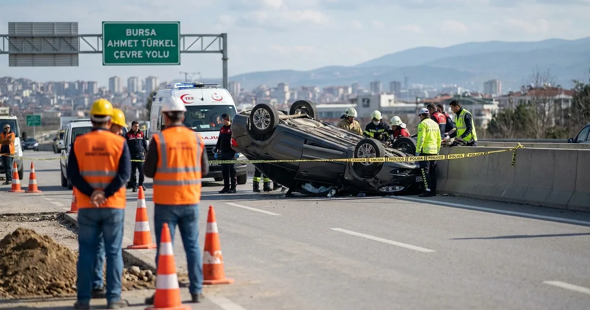 Bursa Ahmet Türkel Çevre Yolu'nda feci kaza: 2 yaralı - Son Bir Dakika