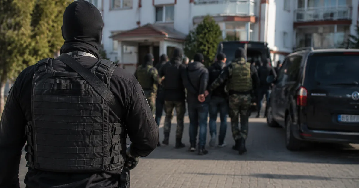 İnterpol'ün Aradığı Cinayet Zanlısı Çetkin Alanya'da Yakalandı