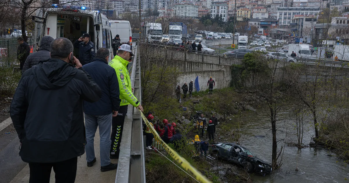 Giresun'da Kontrolden Çıkan Araç Dereye Uçtu: 2 Kişi Öldü