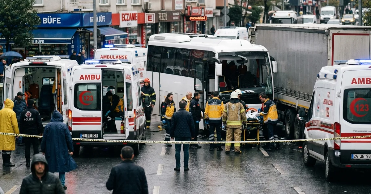 Gaziantep'te otobüs ile tır çarpıştı: 2 ölü, 22 yaralı