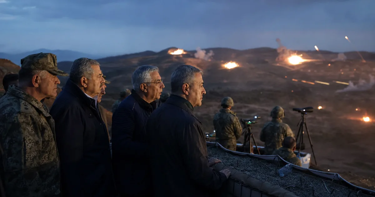 Milli Savunma Bakanı Güler, Efes-2026 Tatbikatı gece atışlarını izledi