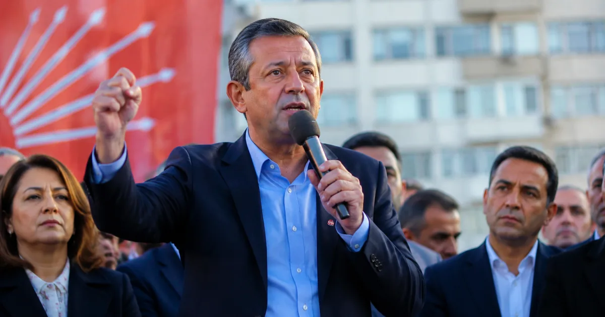 CHP'de Kılıçdaroğlu Krizi: Özgür Özel'den Kritik Hamle
