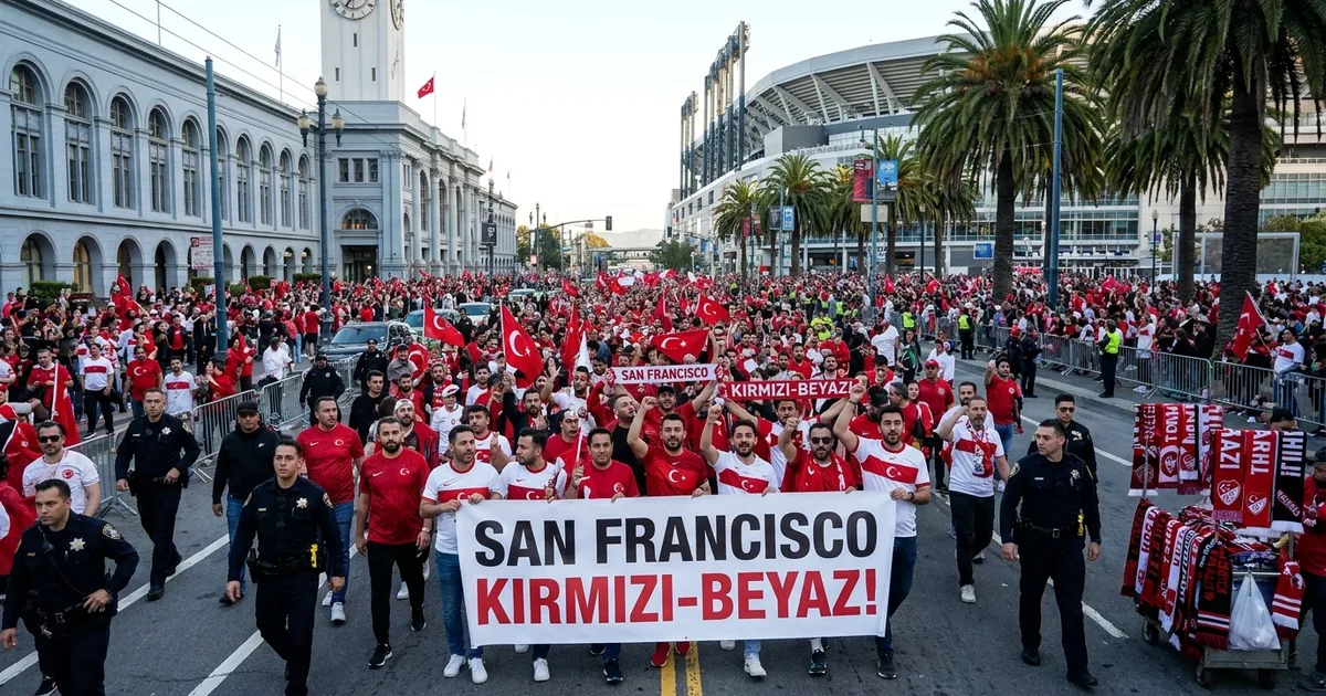 Ay-Yıldızlılar İçin San Francisco Kırmızı-Beyaza Büründü