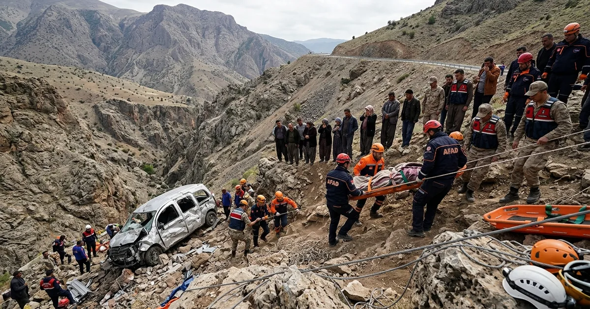 4 kişi hayatını kaybetti: Bingöl Genç'te araç faciası