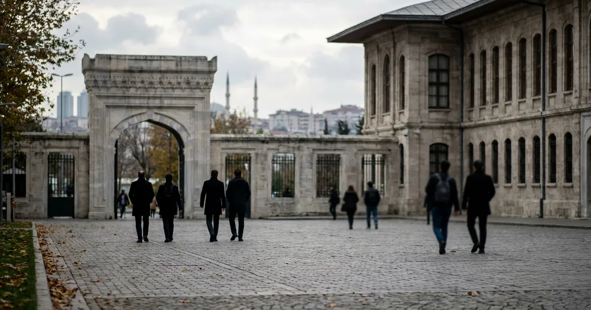 Eski Rektör Söylet'ten Fatma Betül Sayan Kaya açıklaması - Son Bir Dakika