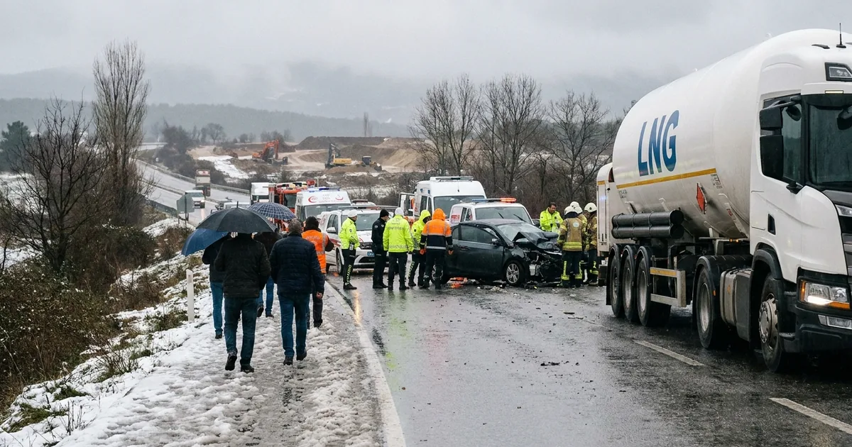 Çanakkale’de LNG tankerine çarpan otomobilde 2 ölü, 2 ağır yaralı