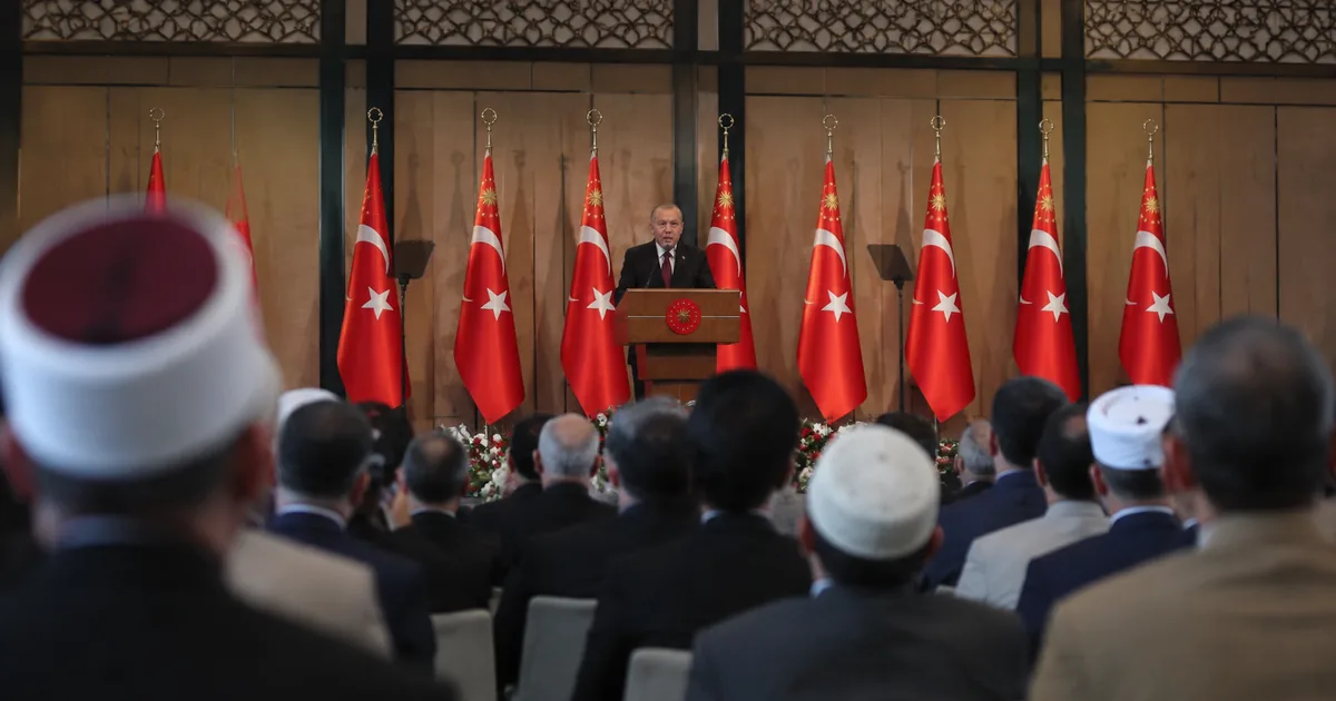 Cumhurbaşkanlığı Vakıflar Programı'nda Cemaatler Saray'da Ağırlandı