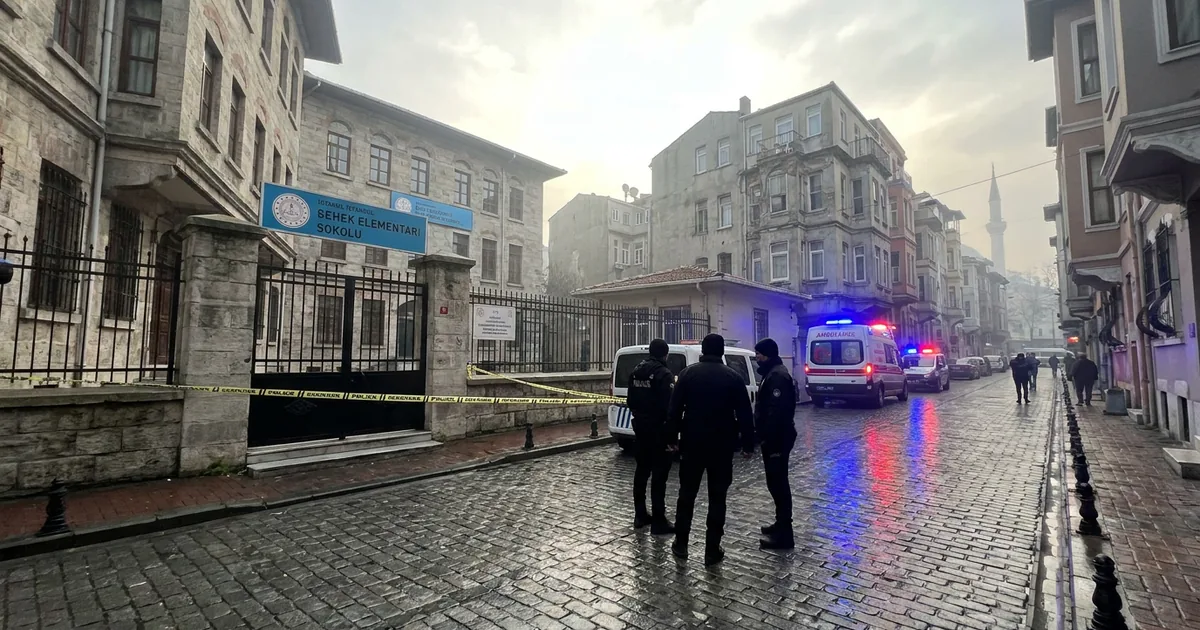 Okul önündeki trafik kavgası silahlı çatışmaya dönüştü - Son Bir Dakika