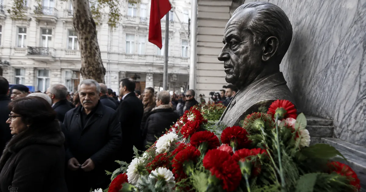 Cumhuriyet Gazetesi'nin Kurucusu Yunus Nadi Anılıyor