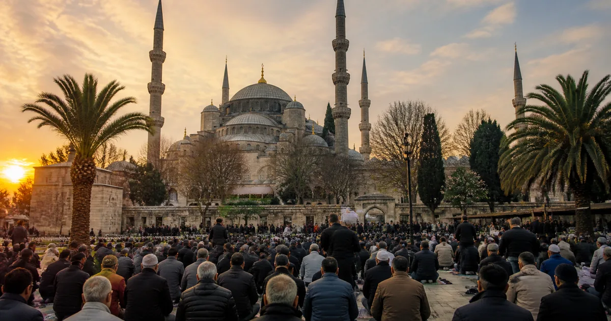 İstanbul'daki Camilerde Okunacak 1 Mayıs Hutbesi Yayınlandı