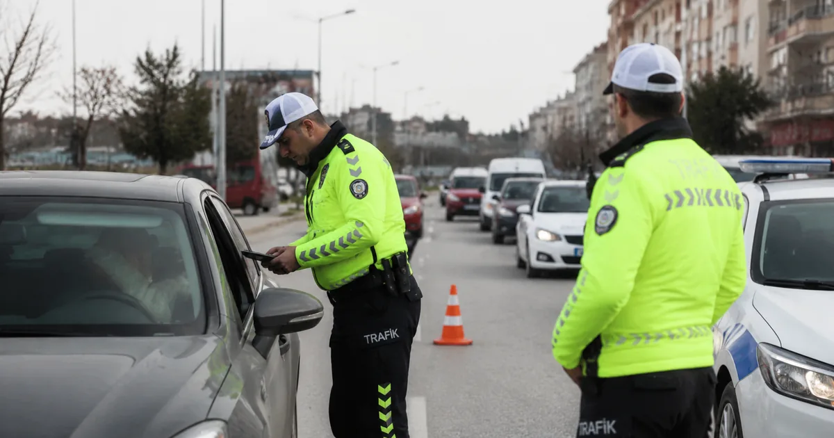 Bursa'da 'Dur' İhtarına Uymayan Sürücüye 550 Bin TL Ceza!