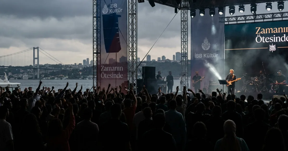 İBB Kültür'den dev konser: Kurtalan Ekspres Harbiye'deydi