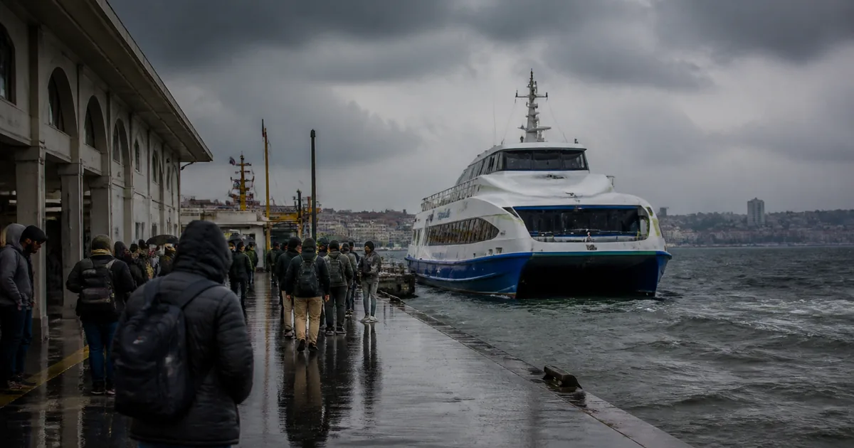 Marmara'da fırtına alarmı: İDO ve BUDO'dan sefer iptalleri