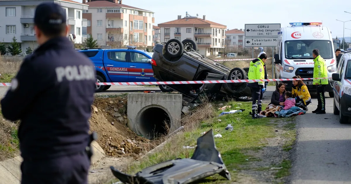 Tekirdağ Çorlu'da Kaza: SUV Menfeze Çarparak Takla Attı