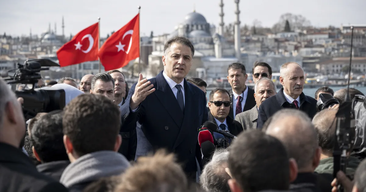 Hürmüz Boğazı Gerilimi: Trump'tan İran'a Sert Uyarı