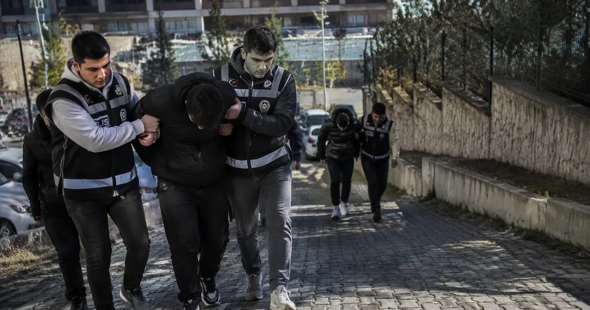 Büyükçekmece'de Kan Donduran Olay: Saldıran da Ölen de Çocuk!