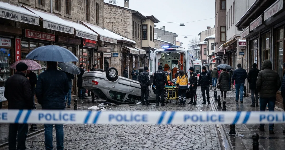 Bursa'da gece yarısı korkutan kaza: 4 yaralı, sürücü kayıp