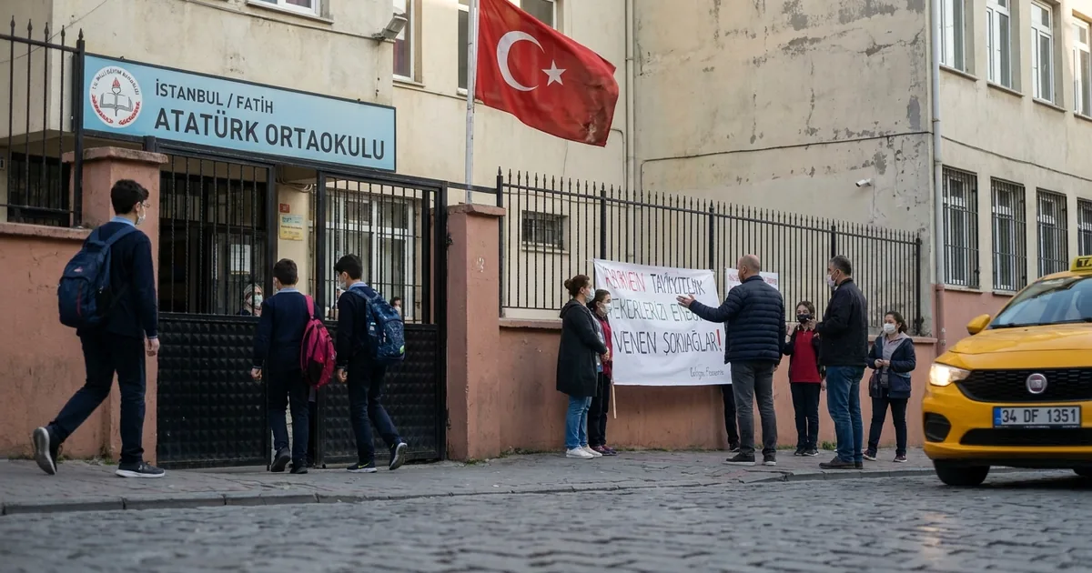 500 öğrenciye 1 rehber öğretmen düşüyor: Komisyonda tepki