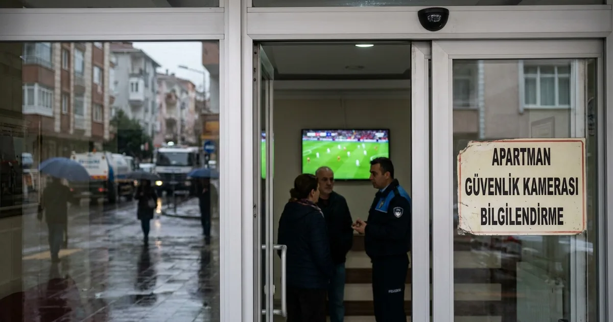 KVKK'dan İstanbul İş Yerleri ve Apartmanlara Kamera Uyarısı - Son Bir Dakika