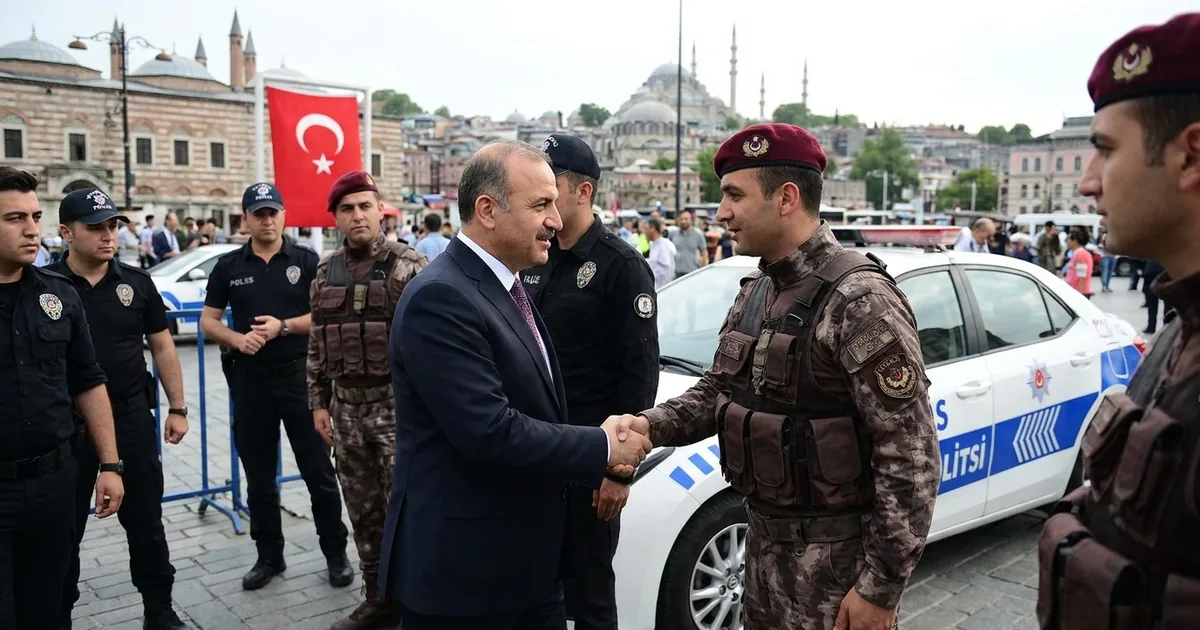 Bakan Çiftçi, Özel Harekat Polisleri ile Bayramlaştı - Son Bir Dakika